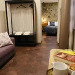Napolicentrico Bed & Breakfast 4*